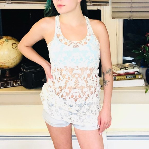 Lauren Conrad Lace Tank Top size M GUC - Picture 2 of 4